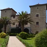 Akla Palacio Torre De Ruesga 호텔