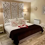 Akla Palacio Torre De Ruesga 4* 瓦莱