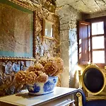 Akla Palacio Torre De Ruesga 호텔