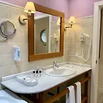 فندق Akla Palacio Torre De Ruesga 4*
