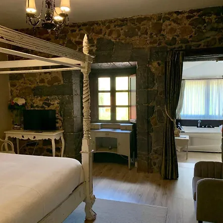 Hotel Akla Palacio Torre De Ruesga 4*