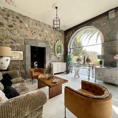 Akla Palacio Torre De Ruesga 4*