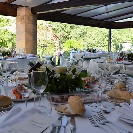 Hotel Akla Palacio Torre De Ruesga Valle (Ruesga)