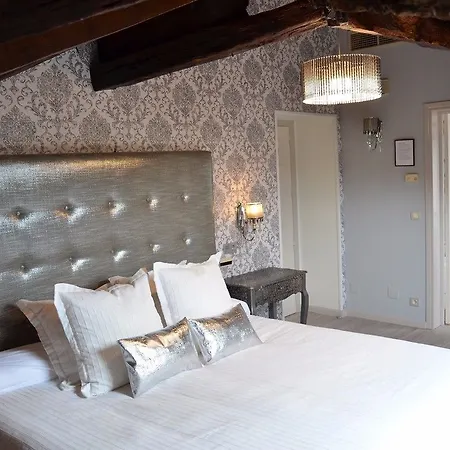 Akla Palacio Torre De Ruesga 4*