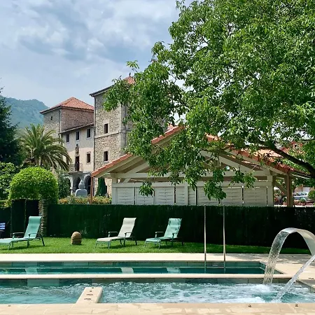 Akla Palacio Torre De Ruesga 4*