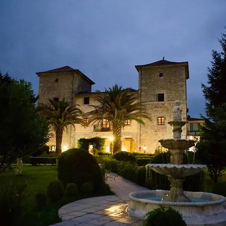 Palacio Torre De Hotel