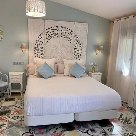 Hotel Akla Palacio Torre De Ruesga 4*