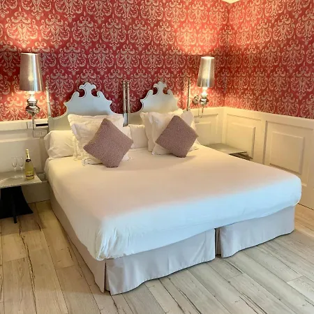 Akla Palacio Torre De Ruesga