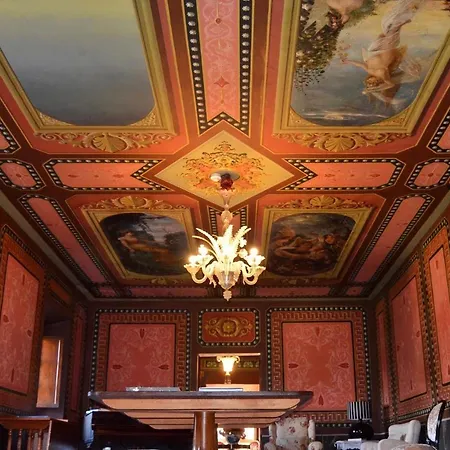 Hotel Akla Palacio Torre De Ruesga