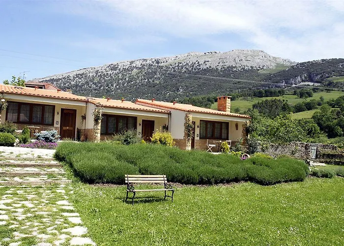 מלון Akla Palacio Torre De Ruesga Valle (Ruesga)