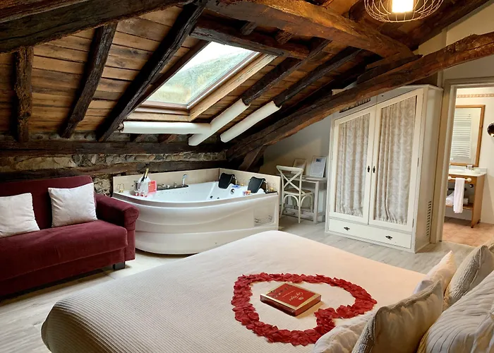 Akla Palacio Torre De Ruesga 4*