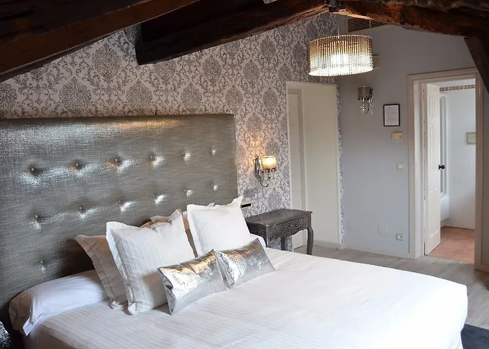 Palacio Torre De Ruesga 4*