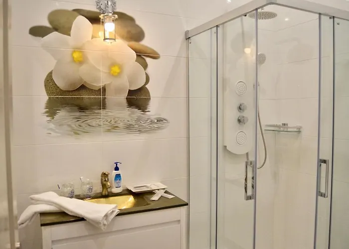 Akla Palacio Torre De Ruesga מלון 4*